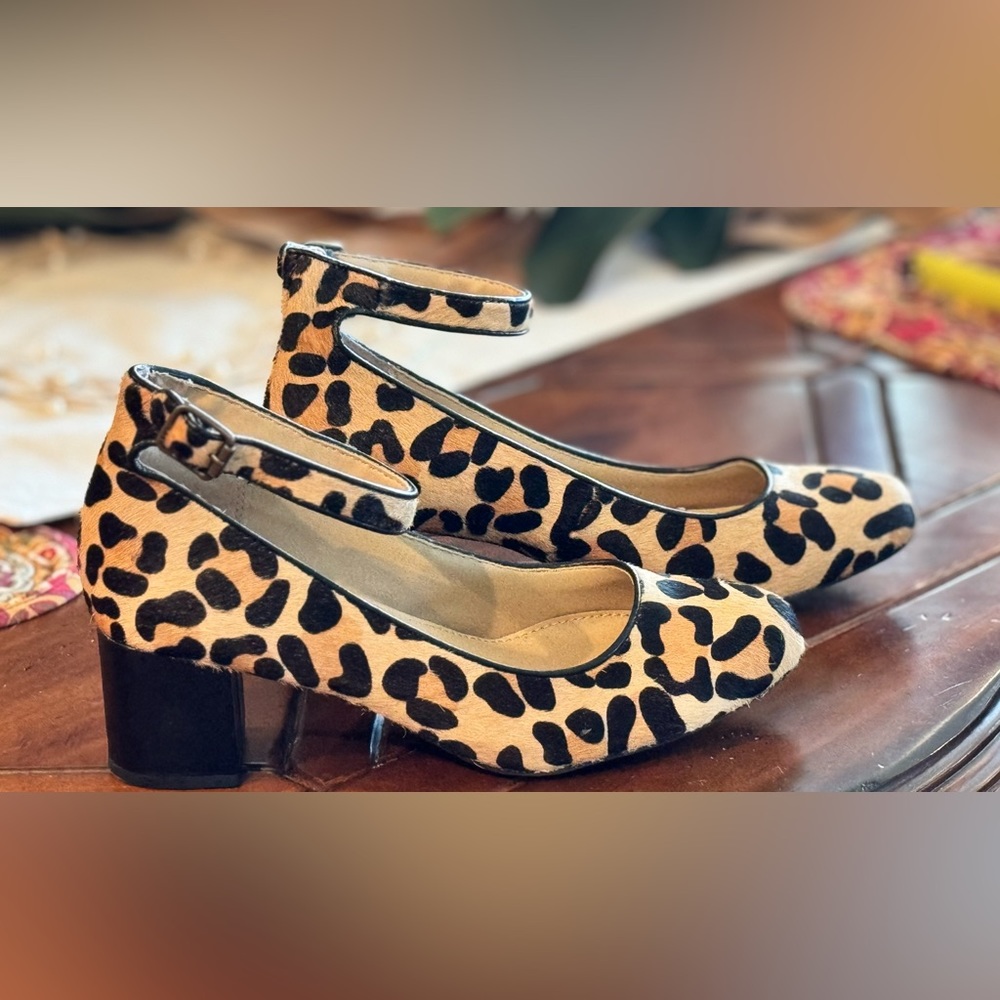 Me too Women’s Calf Hair Animal Print Heels